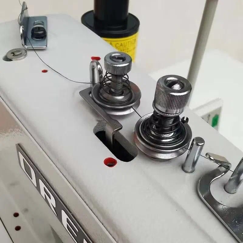 Elektroniczna maszyna do szyci – Textile Sewing Factory recenzja i cena